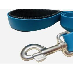 Laisse pour Chien bleue avec poignée rembourrée en matière BioThane®, Largeur 25mm