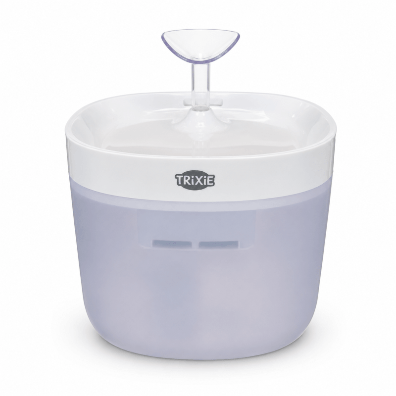 Fontaine à boire Clear Stream gris clair Trixie pour chat et petit chien sur fond blanc Fontaine à boire Clear Stream gris clair Trixie pour chat et petit chien sur fond blanc